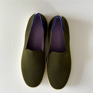 EUC Rothy’s Olive Green Sneakers